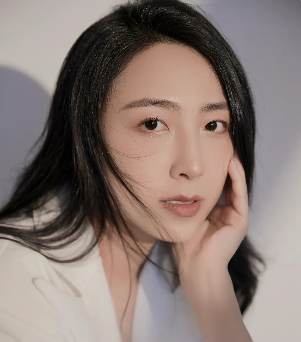 阿曼 封面